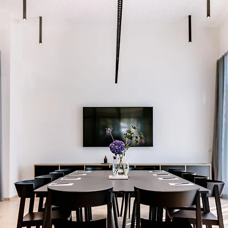 The Flag Meiller Gaerten Aparthotel